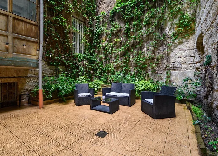 Museum With Large Terrace Apartment
