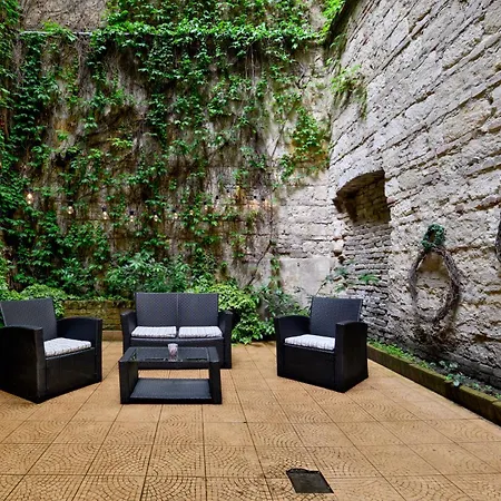 公寓 Museum With Large Terrace 布达佩斯